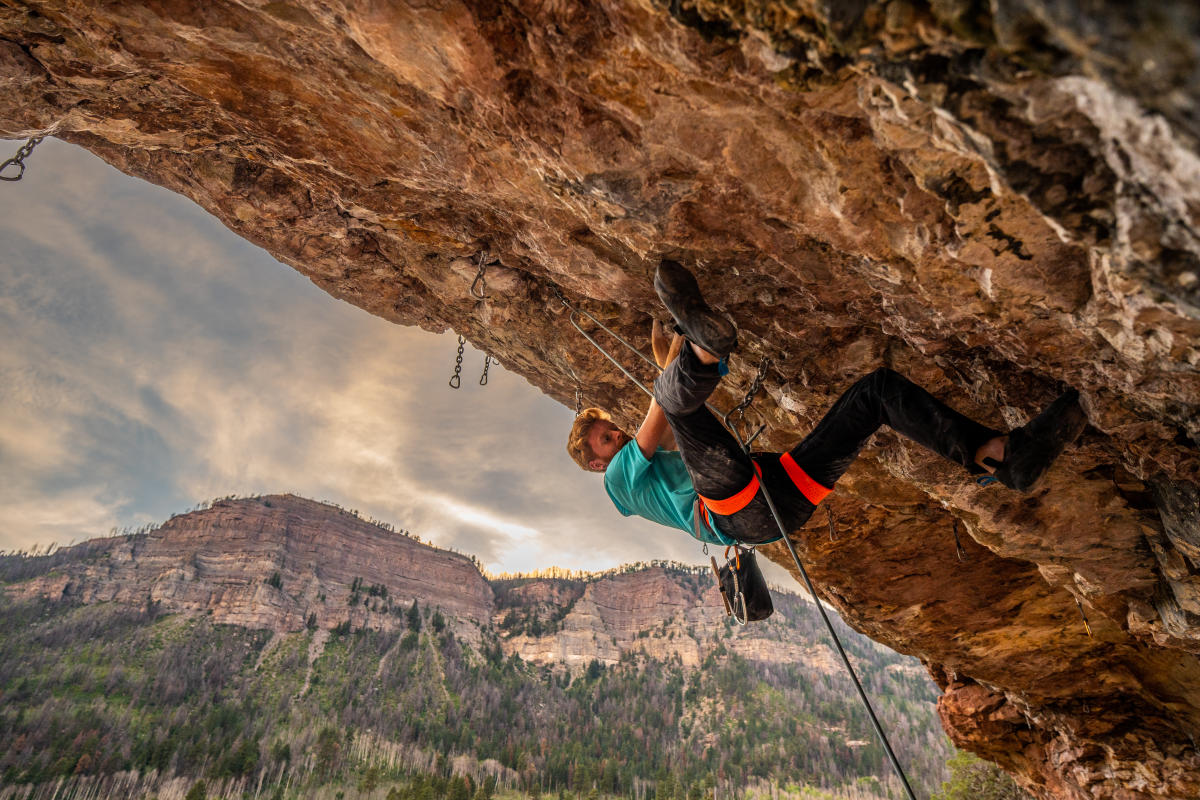 Lead Rock Climbing at the Golf Wall near Hermosa