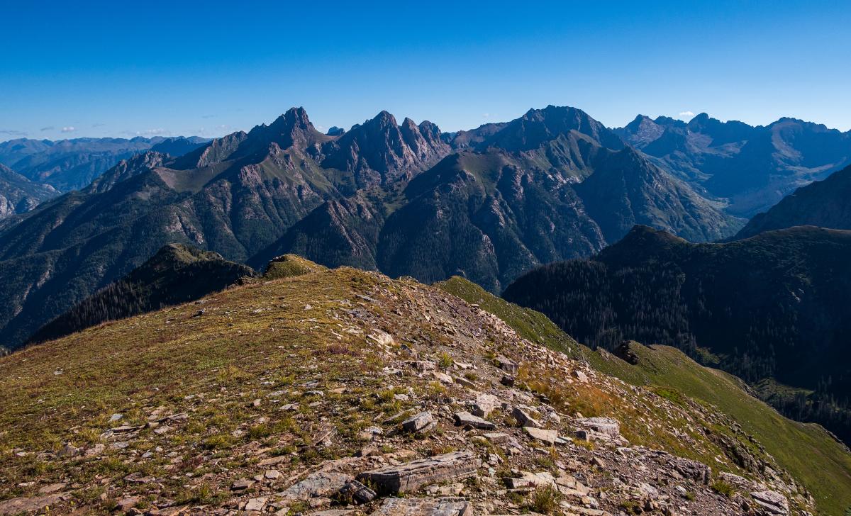 Overlook Point and the Needle Mountains During Summer